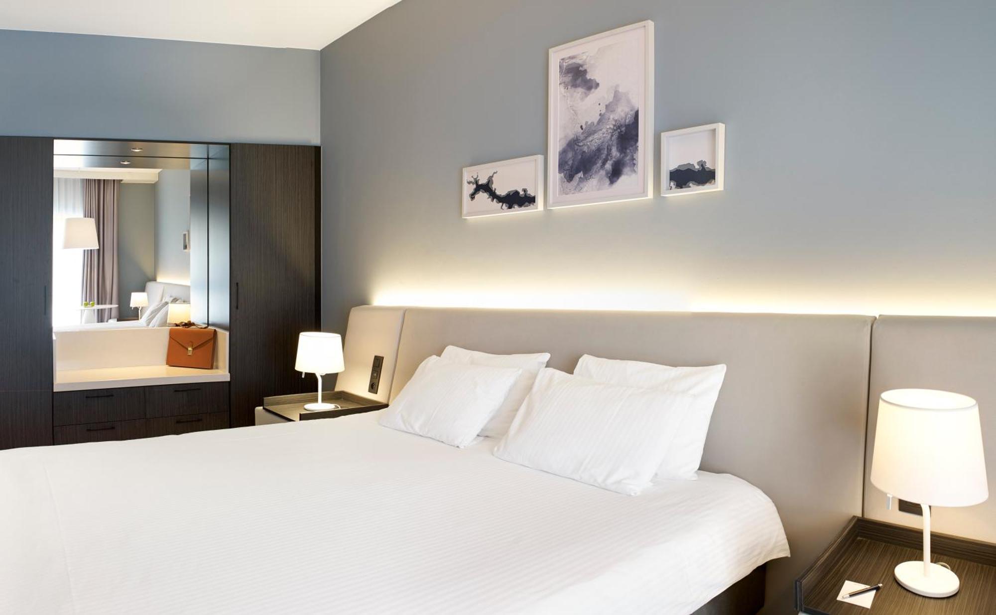 Superior Room,1584393713:JPEG